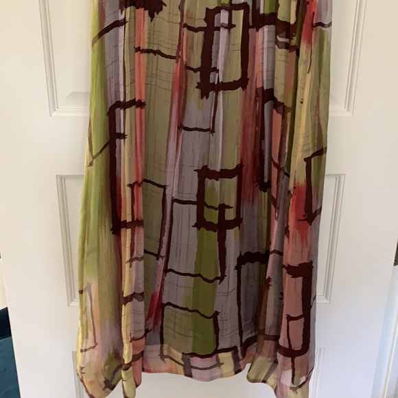 Saha Dress - Picture 3 of 5